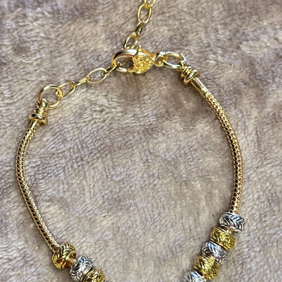 10” "Versatile Golden Heart Charm Bracelet/Anklet - Elegant and Adjustable" - Picture 8 of 10